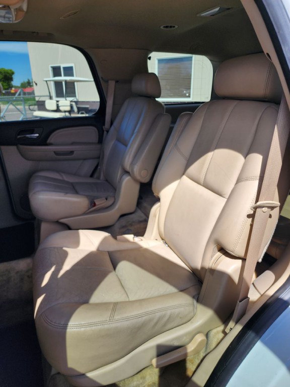 2008 GMC Yukon Image 13