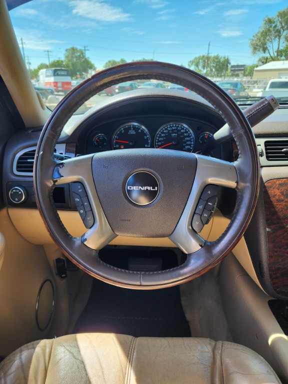 2008 GMC Yukon Image 15
