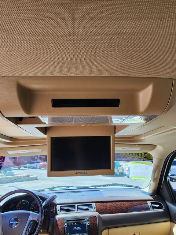 2008 GMC Yukon Image 16