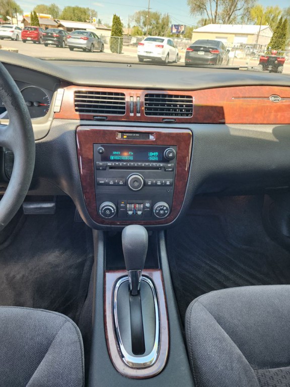 2009 Chevrolet Impala Image 12