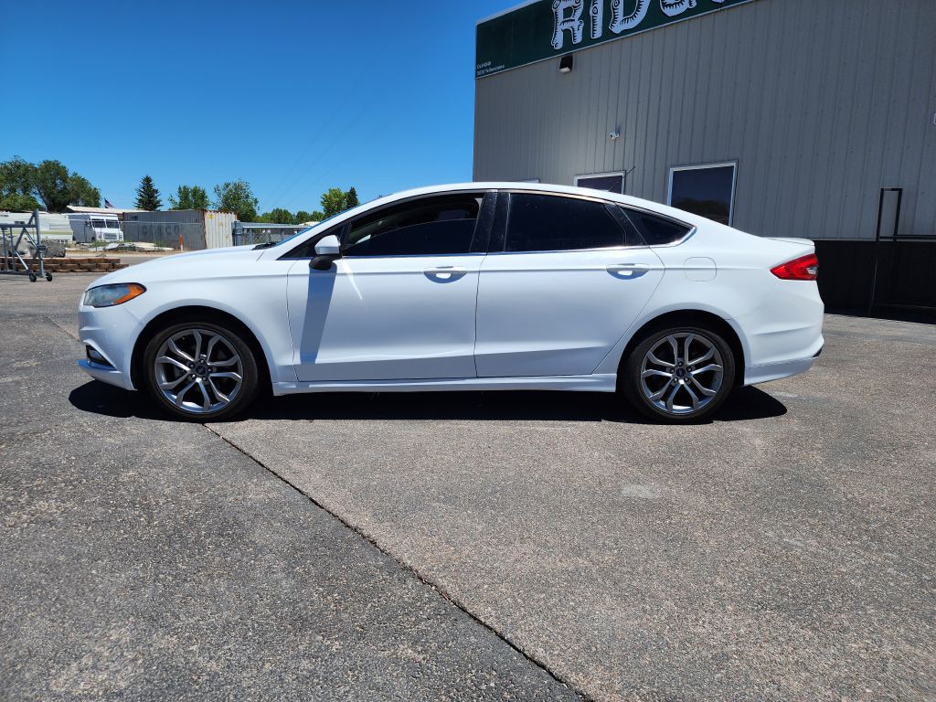2017 Ford Fusion Image 2