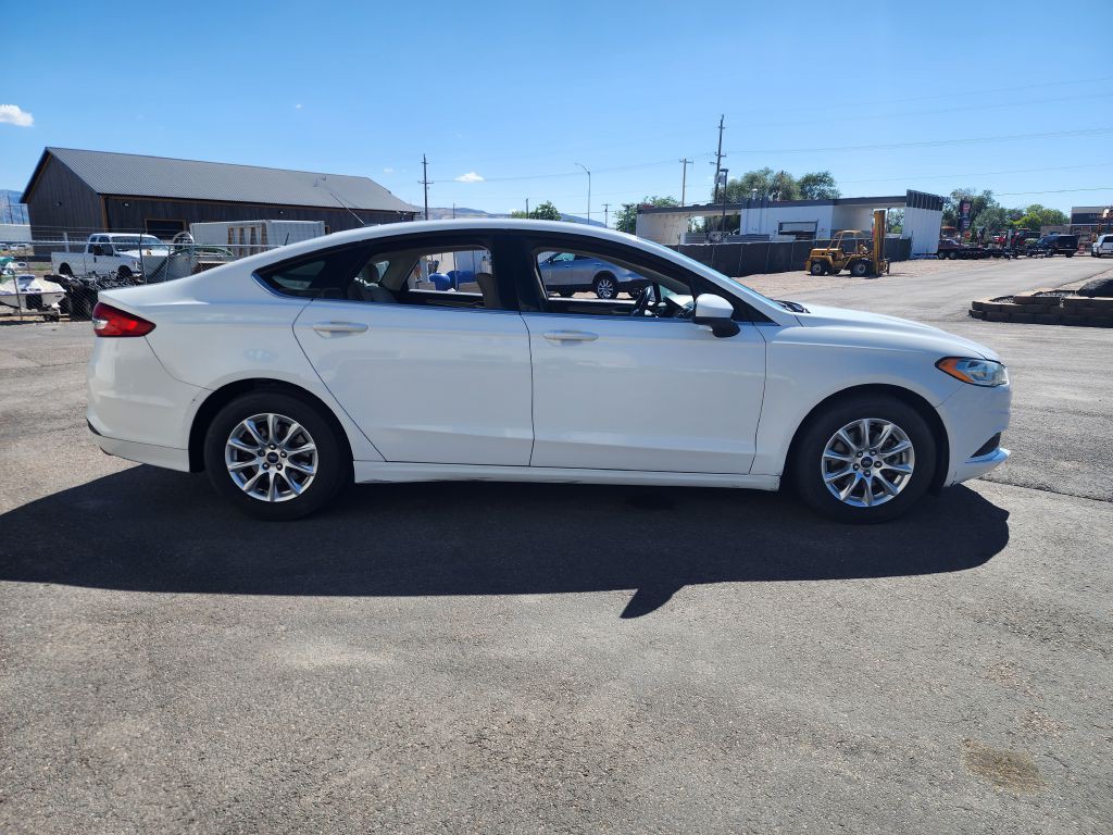 2017 Ford Fusion Image 4