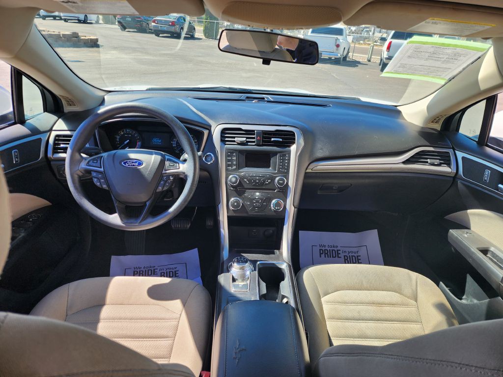 2017 Ford Fusion Image 9
