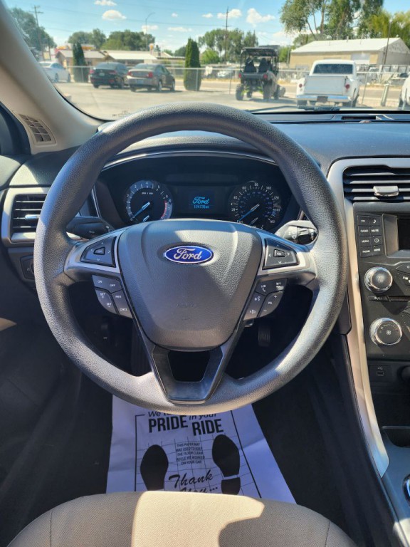 2017 Ford Fusion Image 10