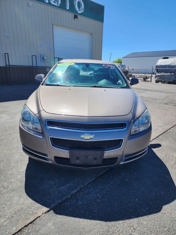2010 Chevrolet Malibu Image 3