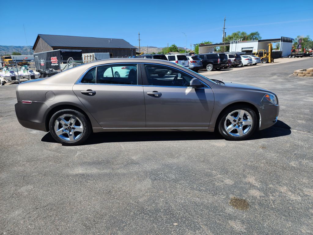 2010 Chevrolet Malibu Image 4