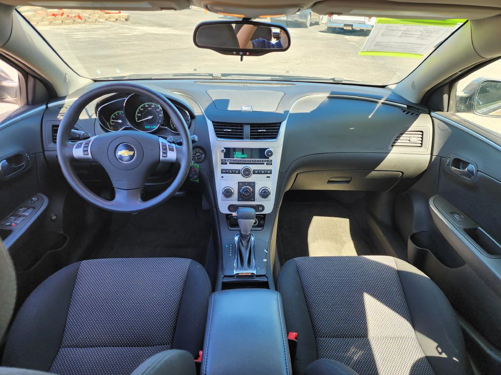 2010 Chevrolet Malibu Image 10