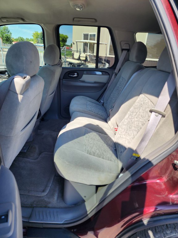 2006 GMC Envoy Image 10