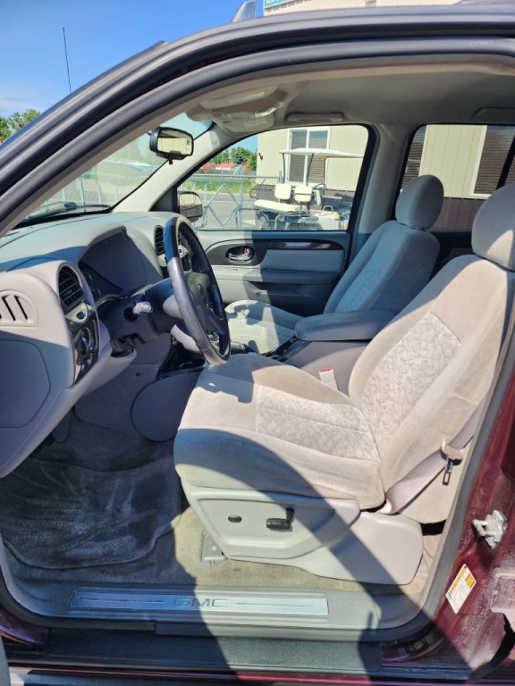 2006 GMC Envoy Image 14