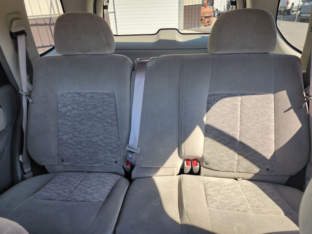 2006 GMC Envoy Image 16