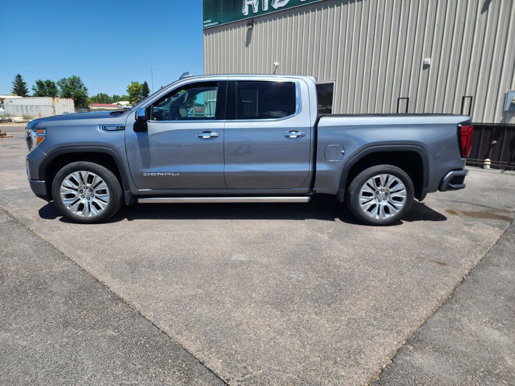 2021 GMC Sierra Image 2
