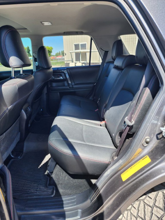 2020 Toyota 4Runner Image 11