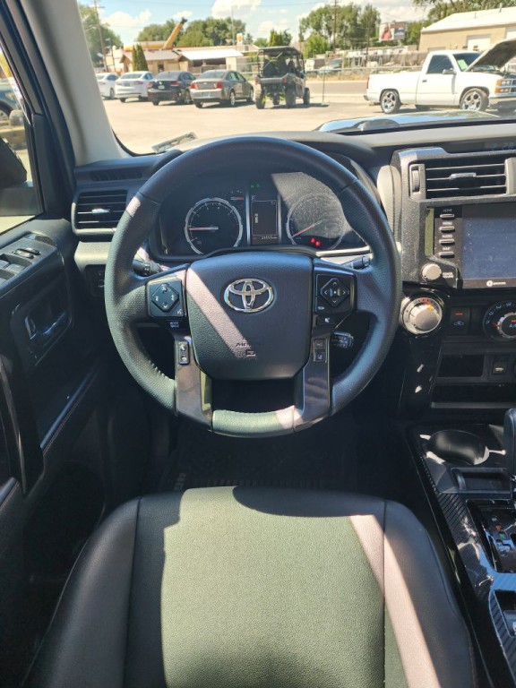 2020 Toyota 4Runner Image 13