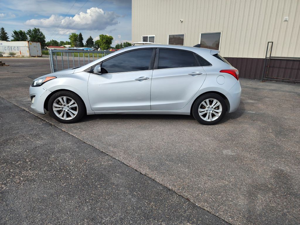2014 Hyundai Elantra Image 2