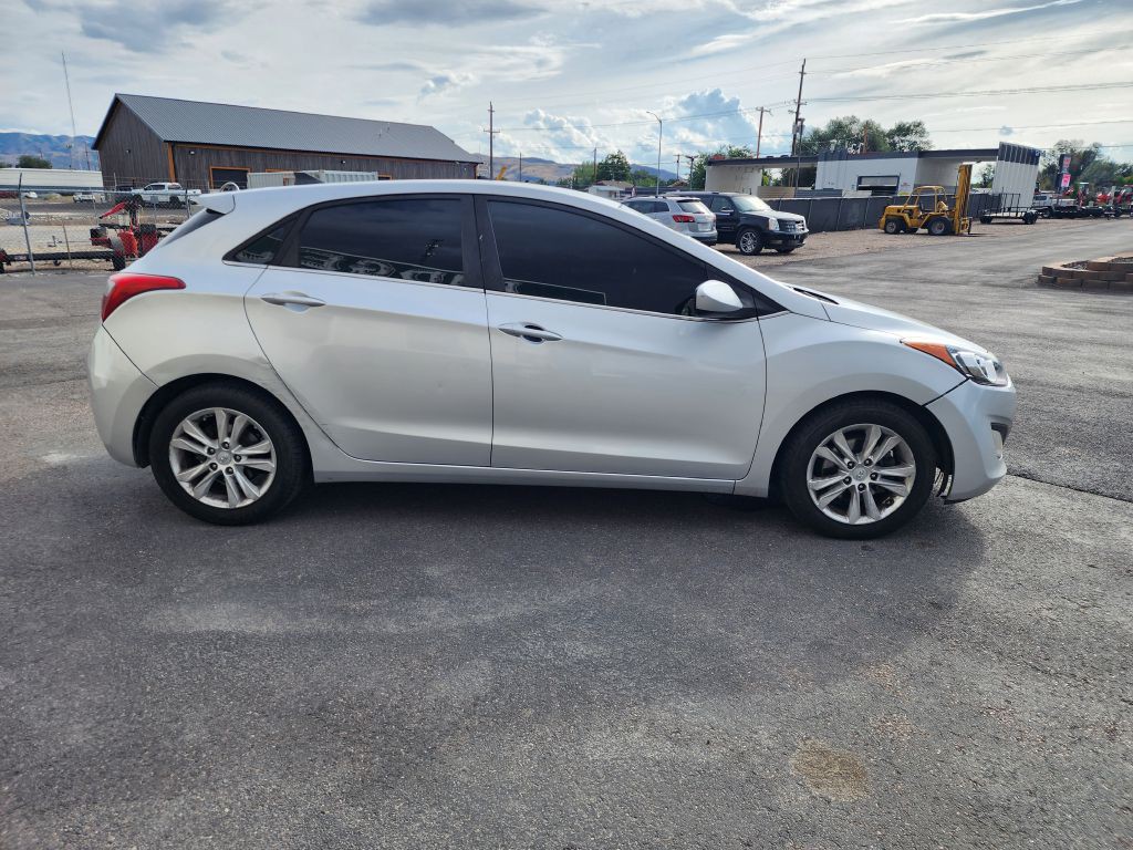 2014 Hyundai Elantra Image 4
