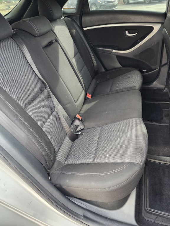 2014 Hyundai Elantra Image 8