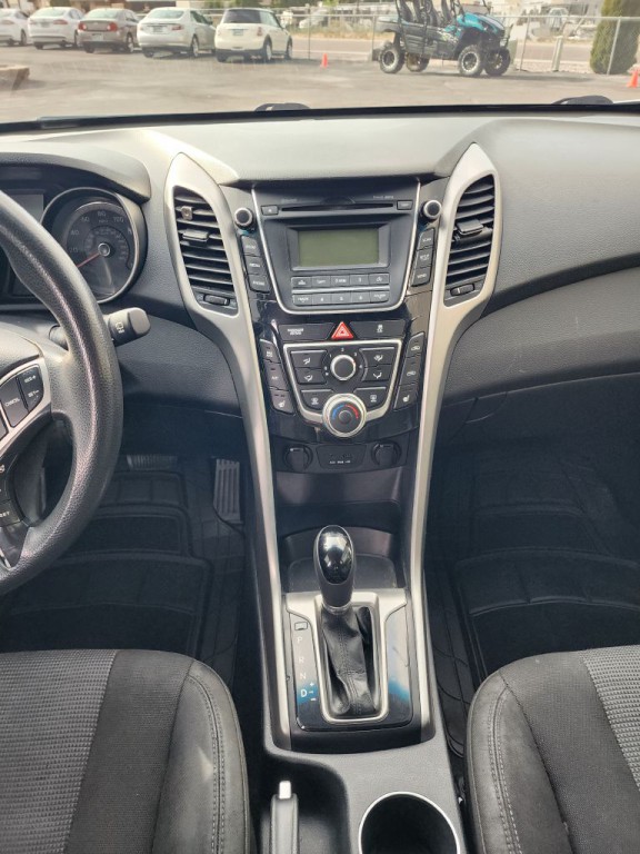 2014 Hyundai Elantra Image 12
