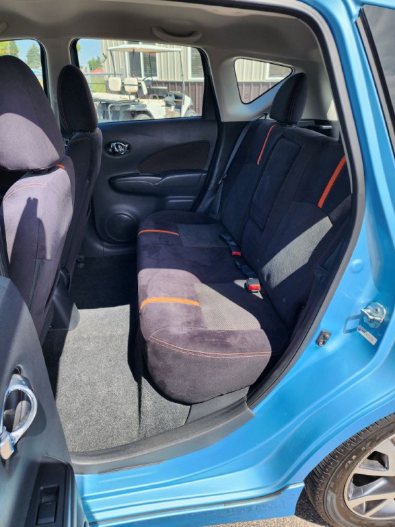2015 Nissan Versa Image 10