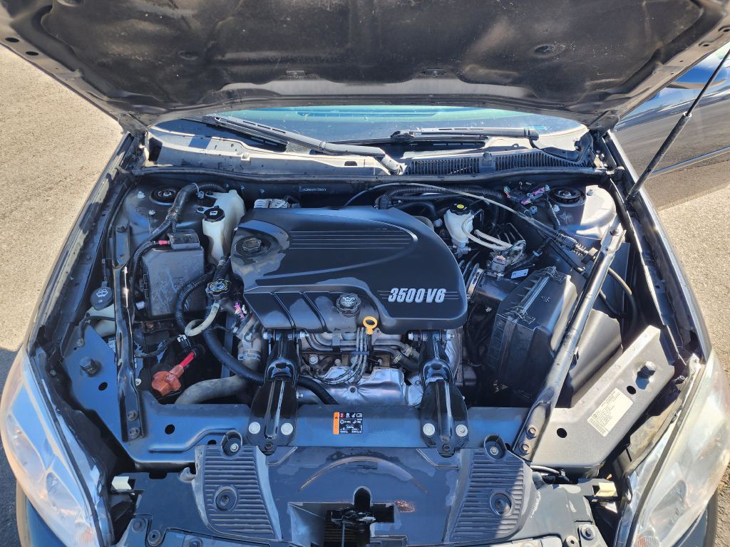 2011 Chevrolet Impala Image 18