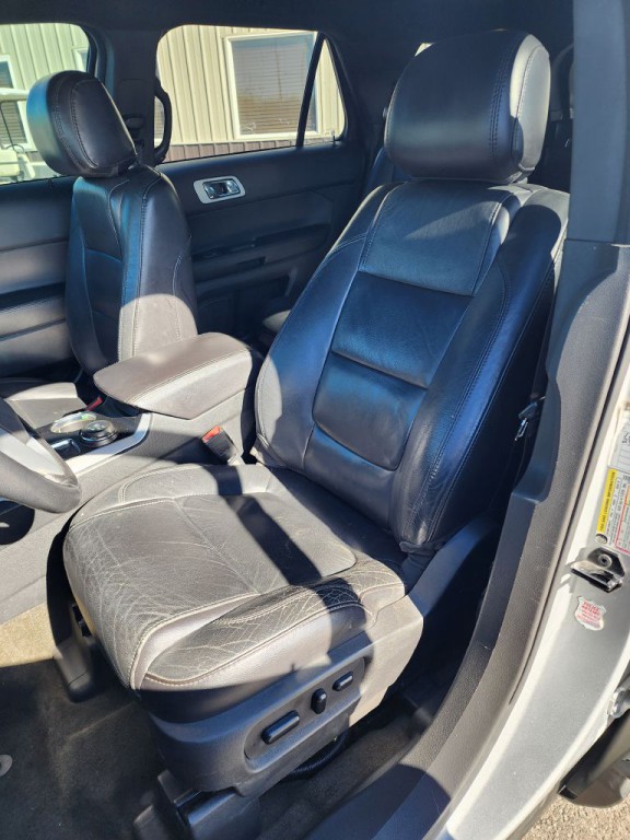 2013 Ford Explorer Image 8