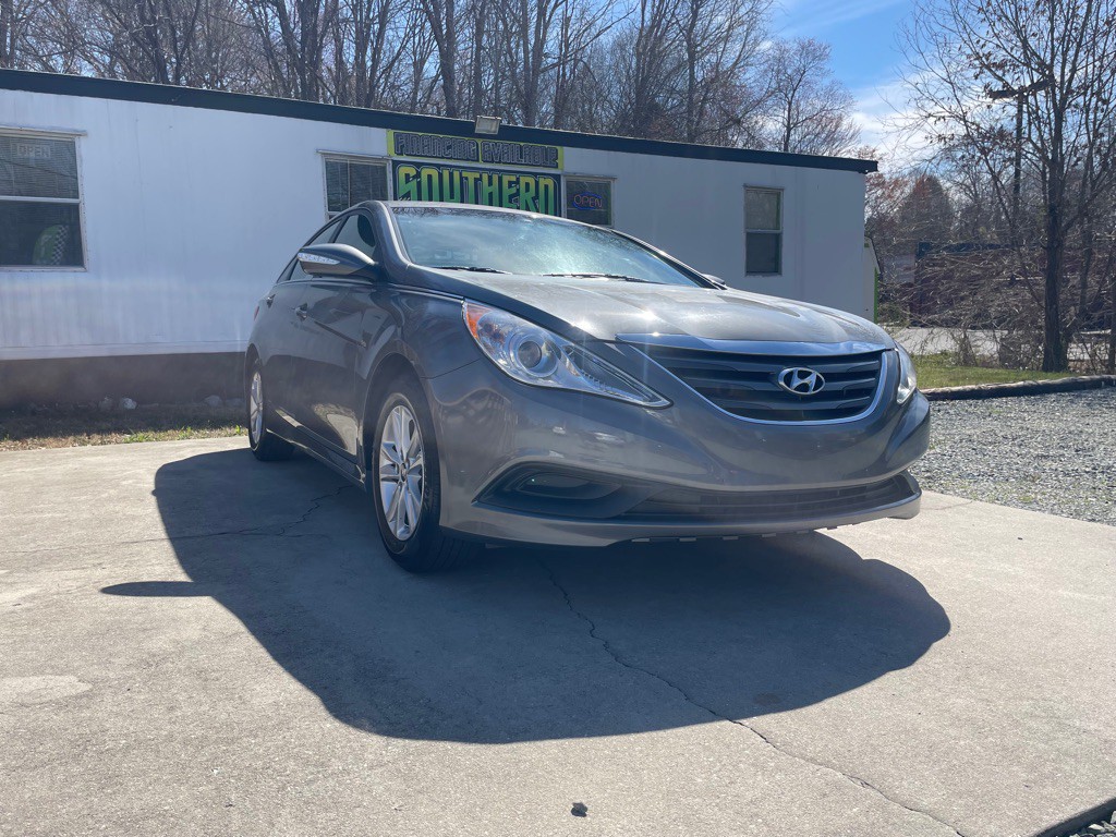 2014 Hyundai Sonata Image 1