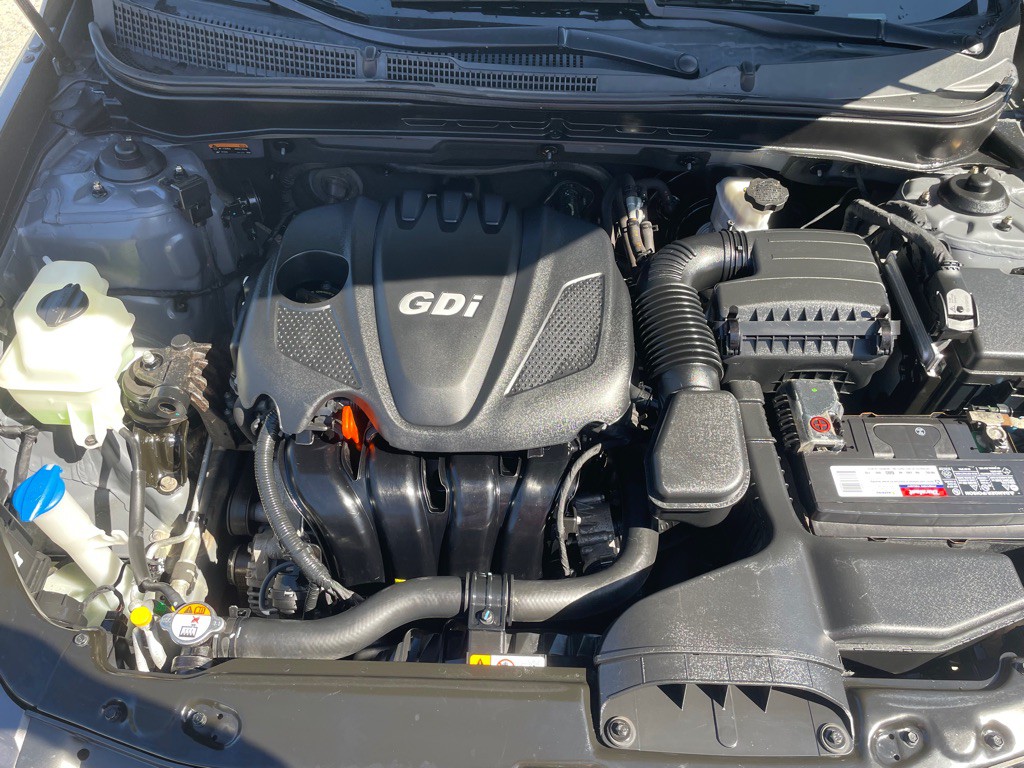 2014 Hyundai Sonata Image 8