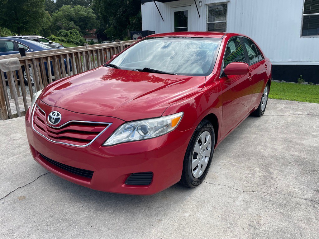 2010 Toyota Camry Image 2