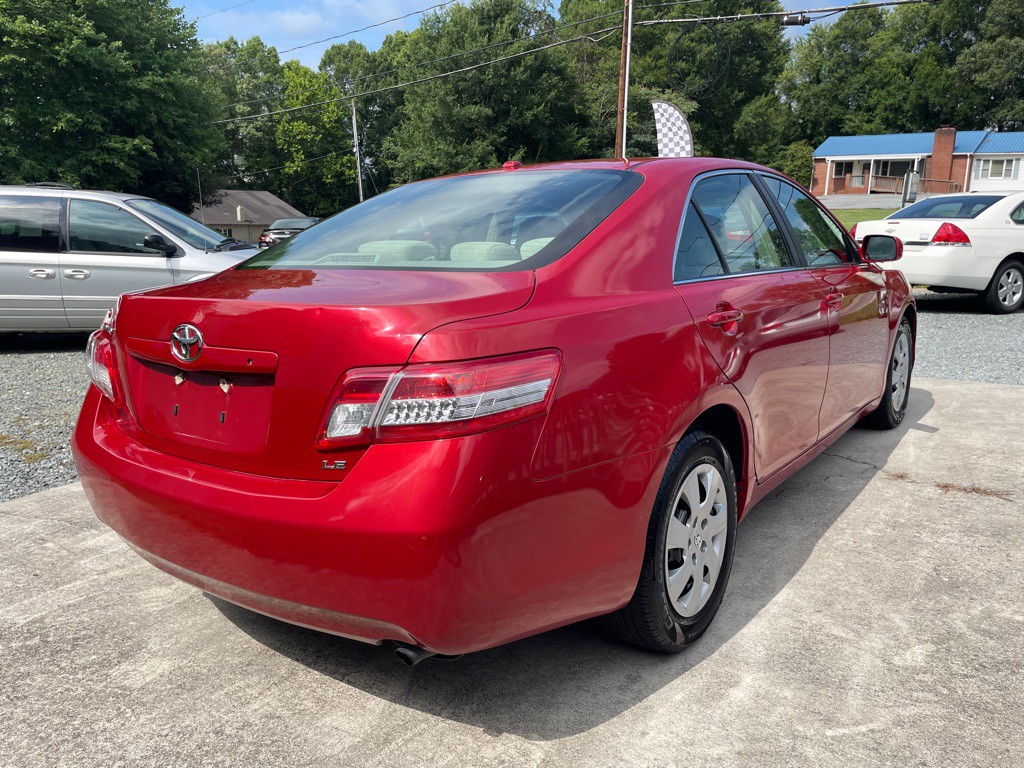 2010 Toyota Camry Image 4