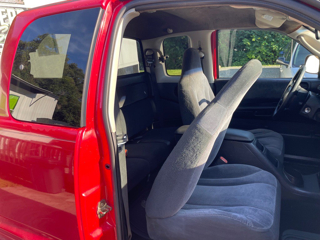 2004 Dodge Dakota Image 7