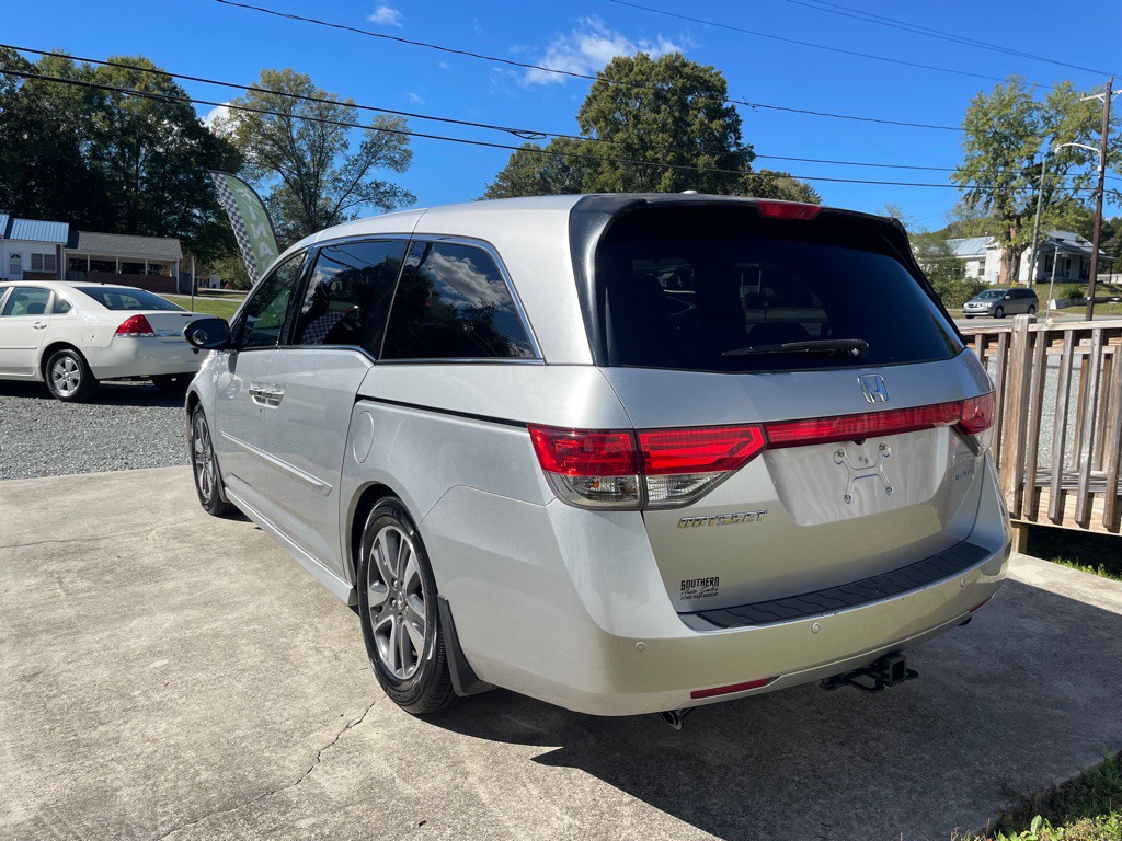 2014 Honda Odyssey Image 3