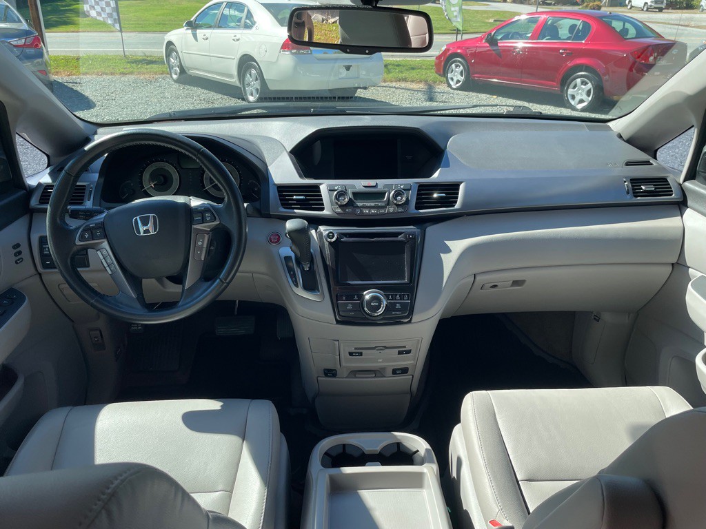 2014 Honda Odyssey Image 7