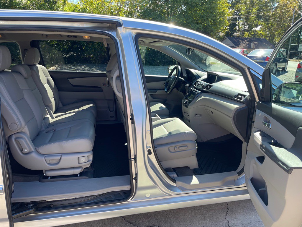 2014 Honda Odyssey Image 8