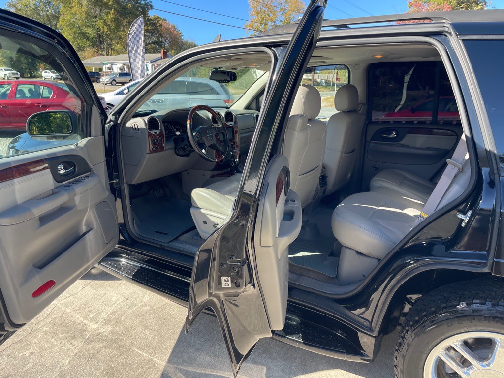 2006 GMC Envoy Image 5