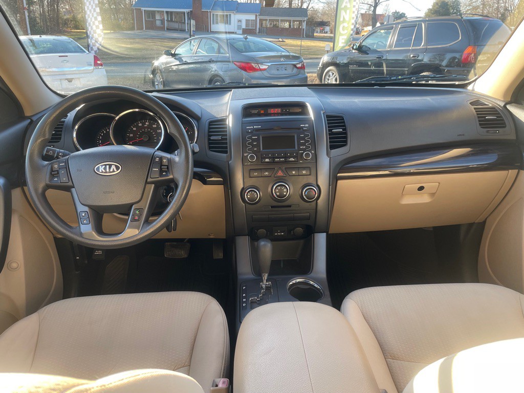 2011 Kia Sorento Image 6