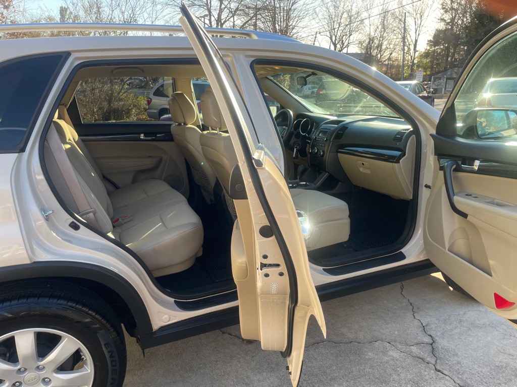 2011 Kia Sorento Image 7