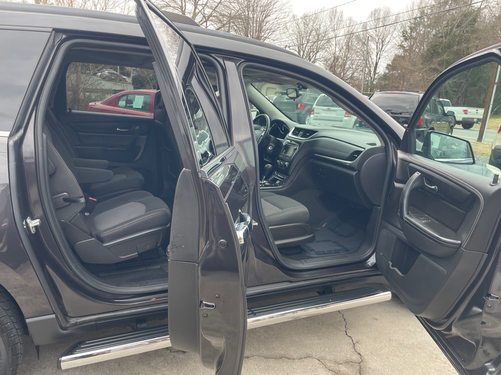 2017 Chevrolet Traverse Image 7