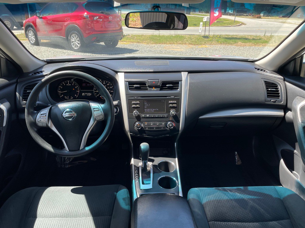 2015 Nissan Altima Image 6