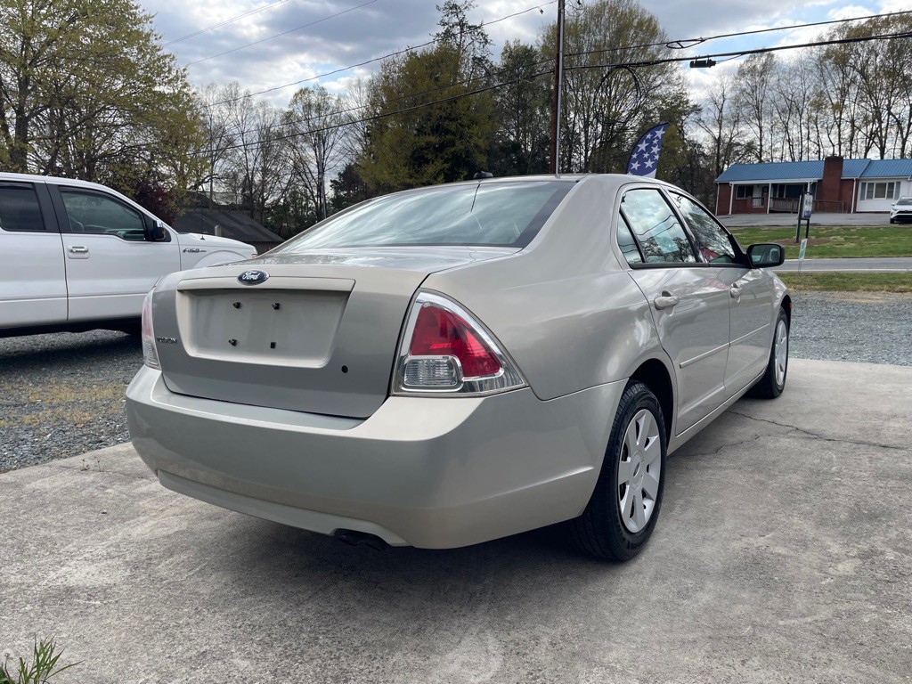 2009 Ford Fusion Image 4