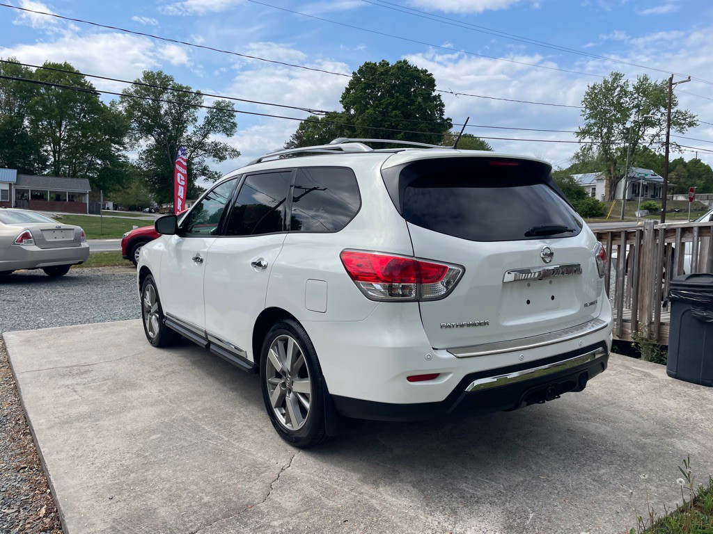 2014 Nissan Pathfinder Image 3