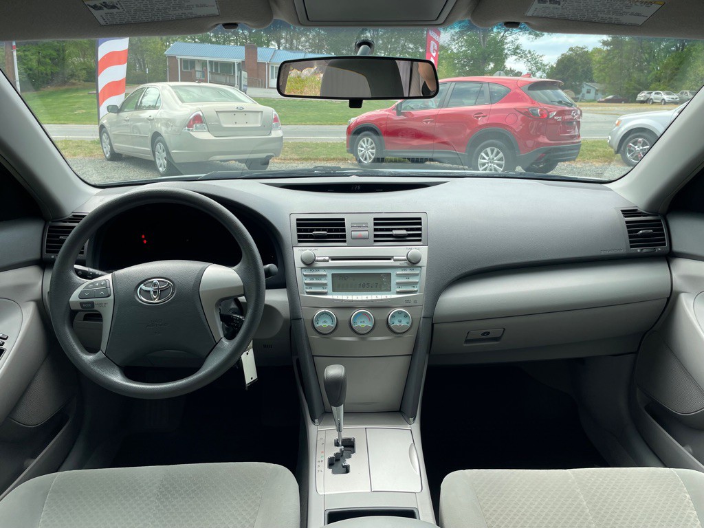2009 Toyota Camry Image 6