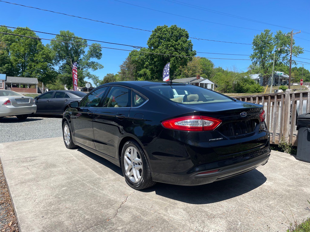 2015 Ford Fusion Image 3
