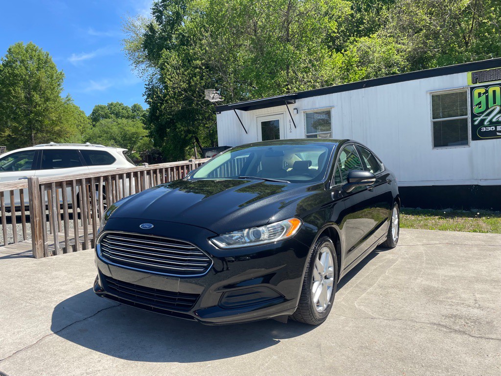 2015 Ford Fusion Image 2