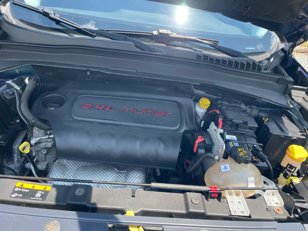 2016 Jeep Renegade Image 9