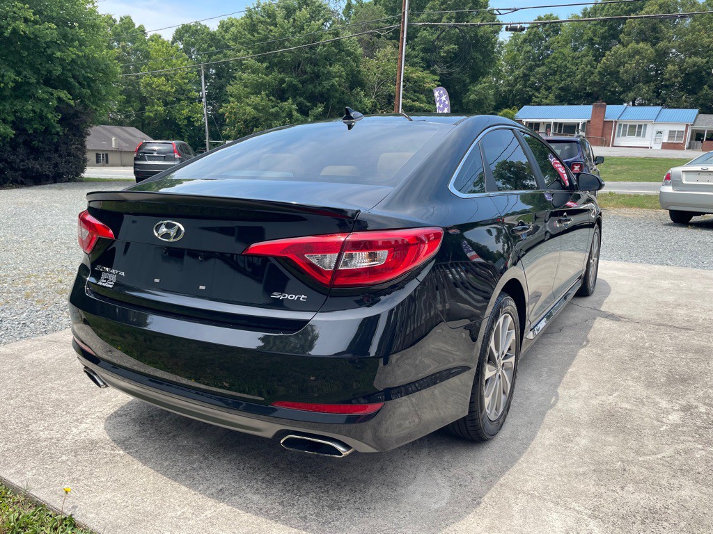 2015 Hyundai Sonata Image 4