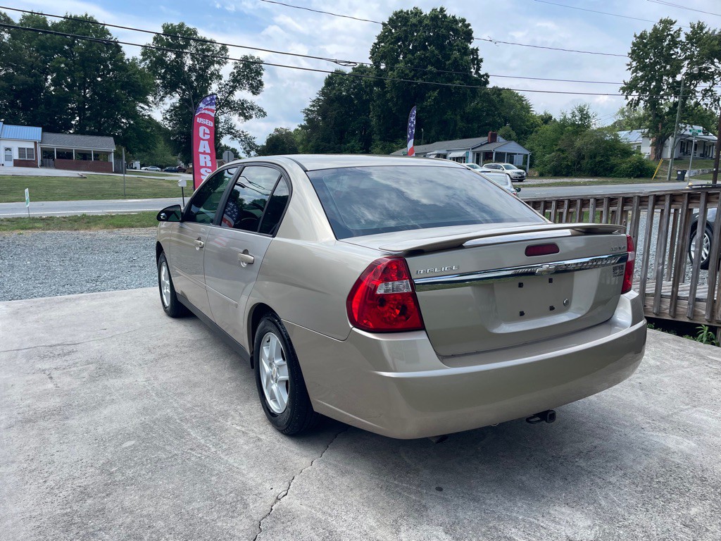 2005 Chevrolet Malibu Image 3