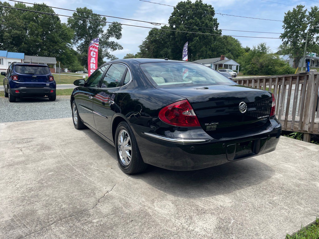 2005 Buick Lacrosse Image 3