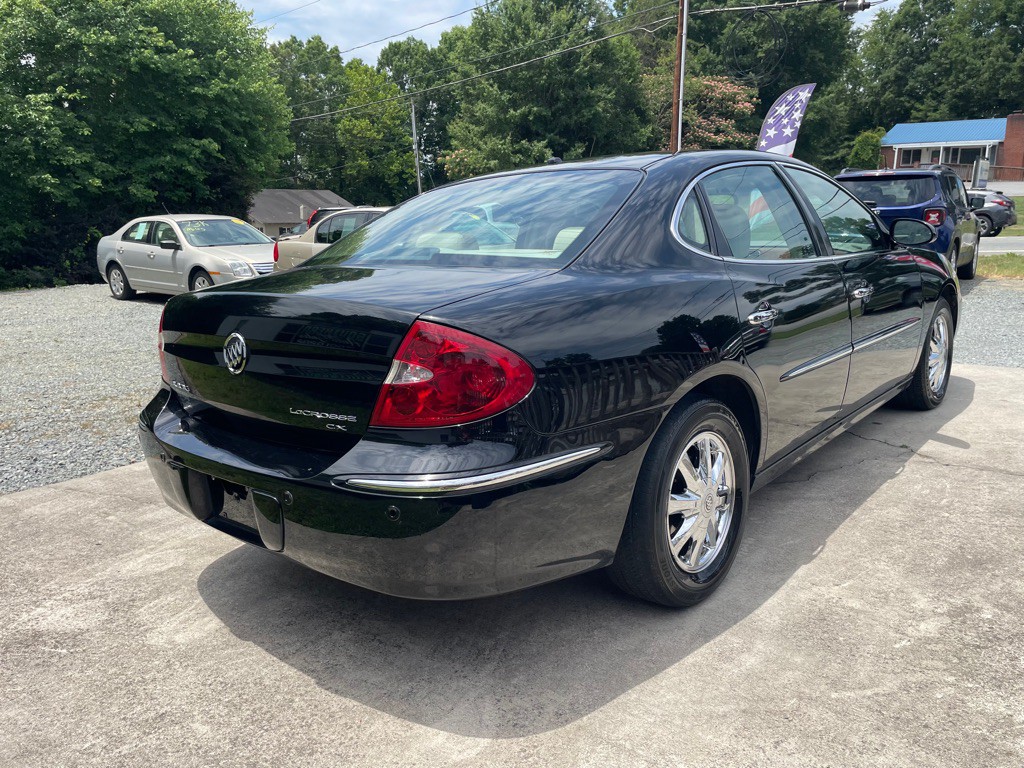 2005 Buick Lacrosse Image 4
