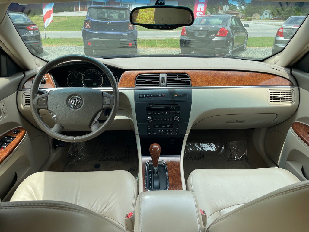 2005 Buick Lacrosse Image 6