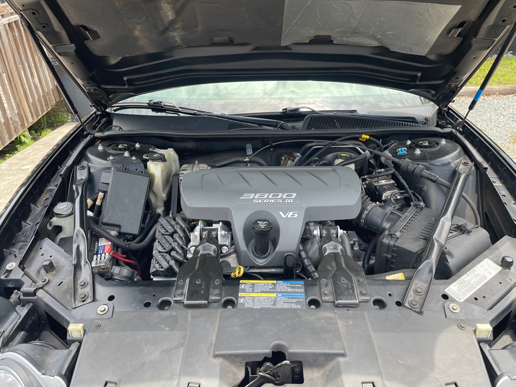 2005 Buick Lacrosse Image 8