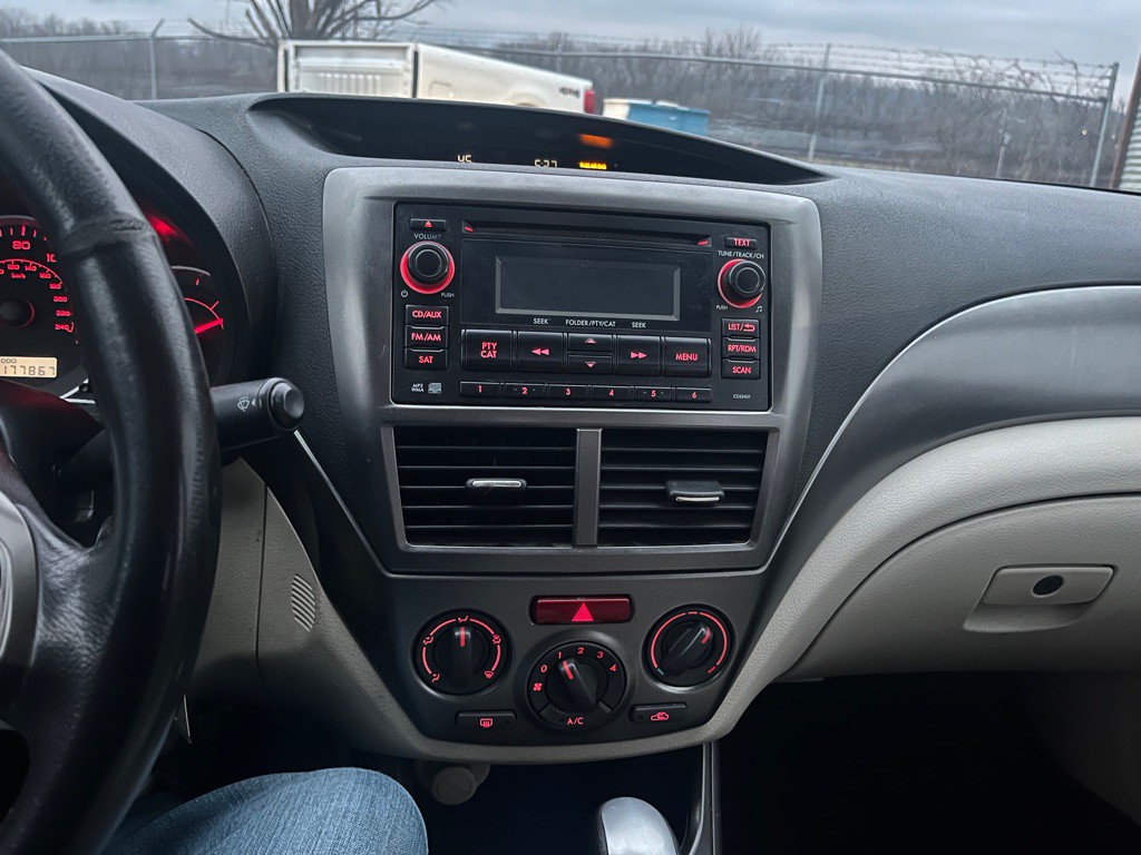 2011 Subaru Impreza Image 12